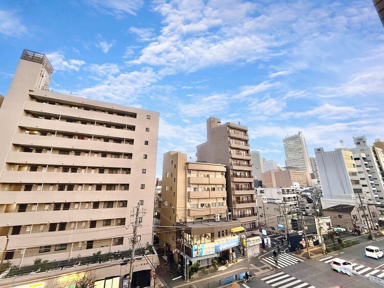 その他 眺望や窓からの景色が良いと、家で過ごす時間も快適です。