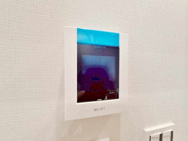 その他 誰が来てもわかる様にモニター付きインターホンを設置。