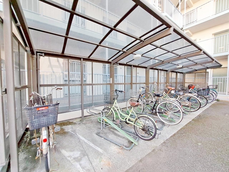 その他 駐輪場も綺麗に整頓されています。※空き状況は都度ご確認下さい。
