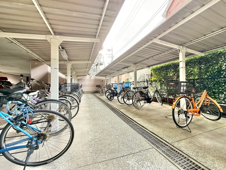 その他 駐輪場も綺麗に整頓されています。※空き状況は都度ご確認下さい。