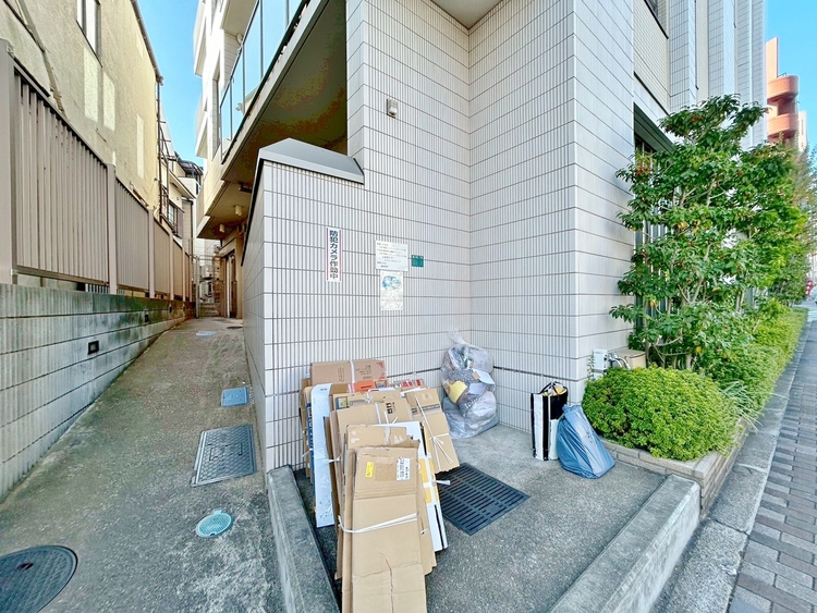 その他 ゴミ置場。綺麗に管理されております。