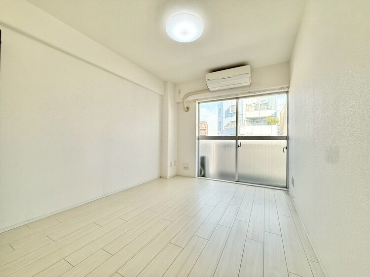 その他 清かで艶やかな時間をもたらしてくれる室内です。