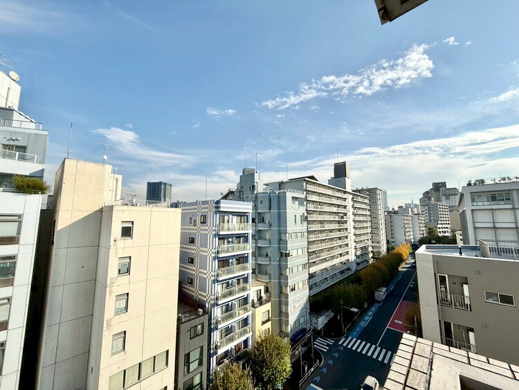 その他 眺望や窓からの景色が良いと、家で過ごす時間も快適です。