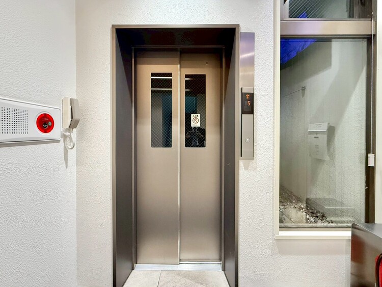 その他 エレベーター完備のため荷物が多くなっても安心。