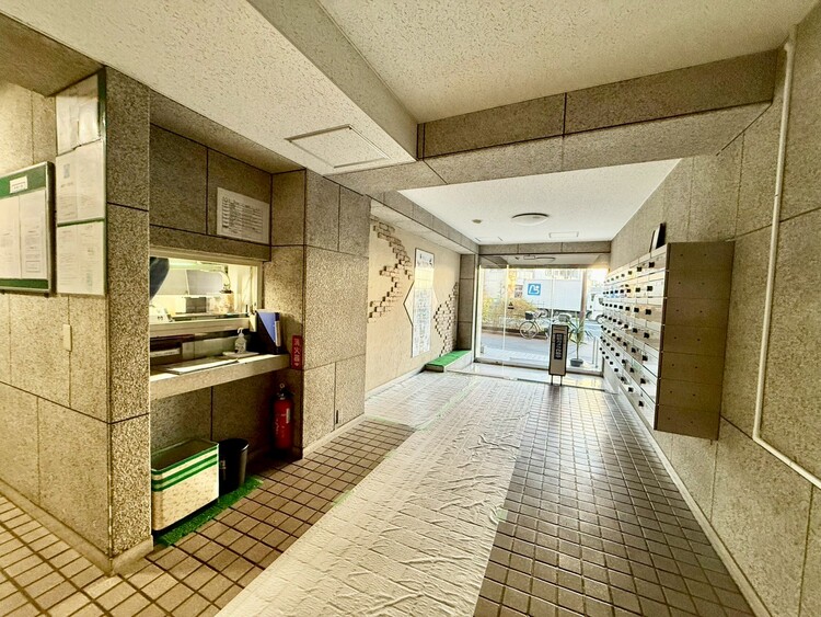 その他 館内は静寂な中が保たれており、管理が行き届いている印象を受けました。