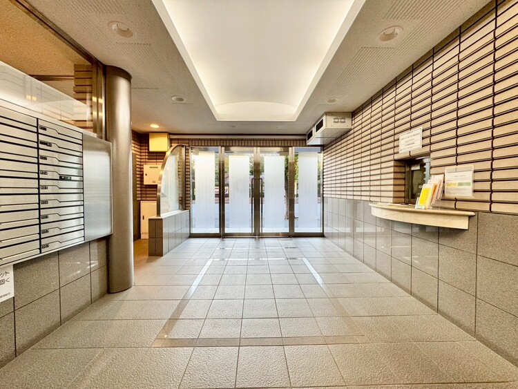 その他 館内は静寂な中が保たれており、管理が行き届いている印象を受けました。