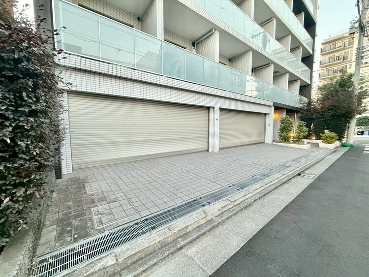 その他 駐車スペースが嬉しいですね。※空き状況は都度ご確認下さい。