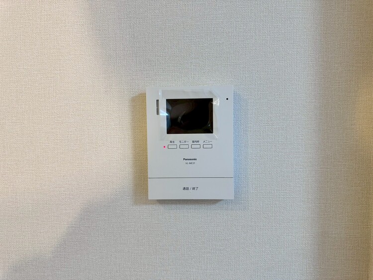 その他 誰が来てもわかる様にモニター付きインターホンを設置。