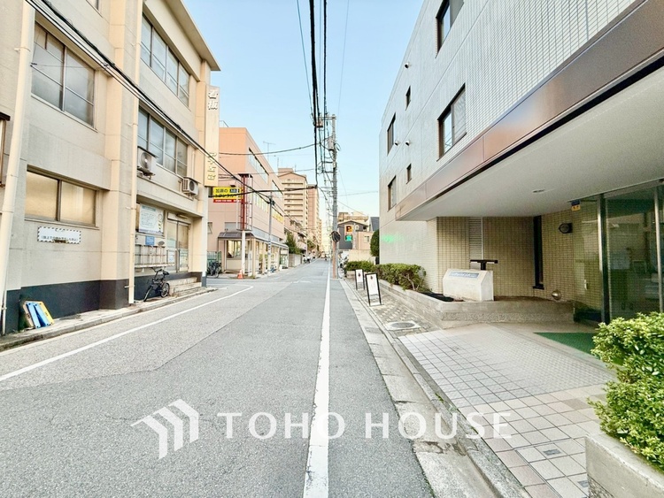 内装 ◆ここに在る◆事も無げに美しく、伝えるには筆舌に尽くし難い。豪華絢爛や華美と言う事ではなく、住まう者にとって暮らし易く心地がいいと言う美しさがこの住まいには込められている。