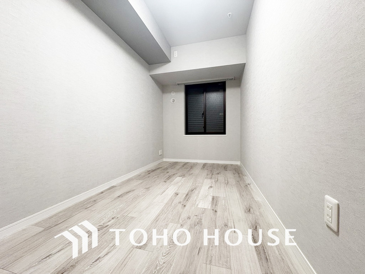 内装 採光もある洋室は、くつろぎのひと時を過ごすのにぴったり