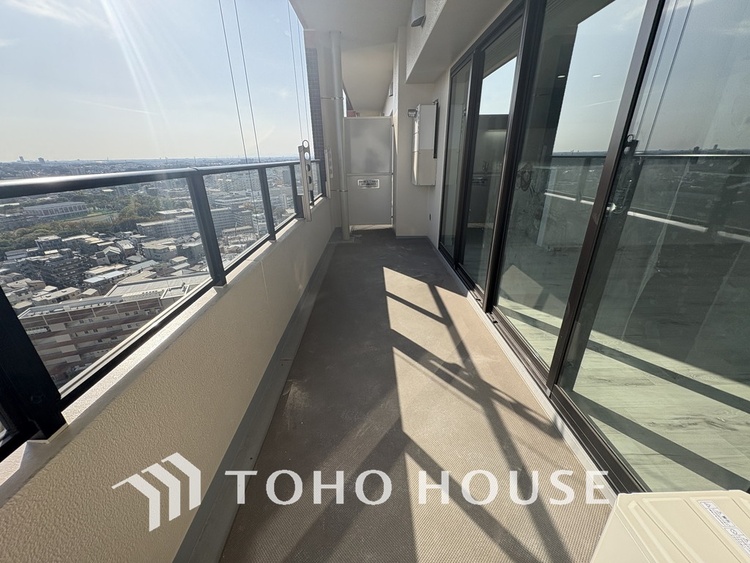 バルコニー 陽当たり良好なバルコニー