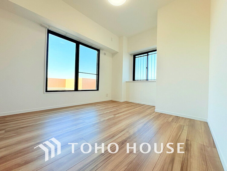 内装 1日の疲れを癒し、心地よく寛げるようゆったりとした広さをしています