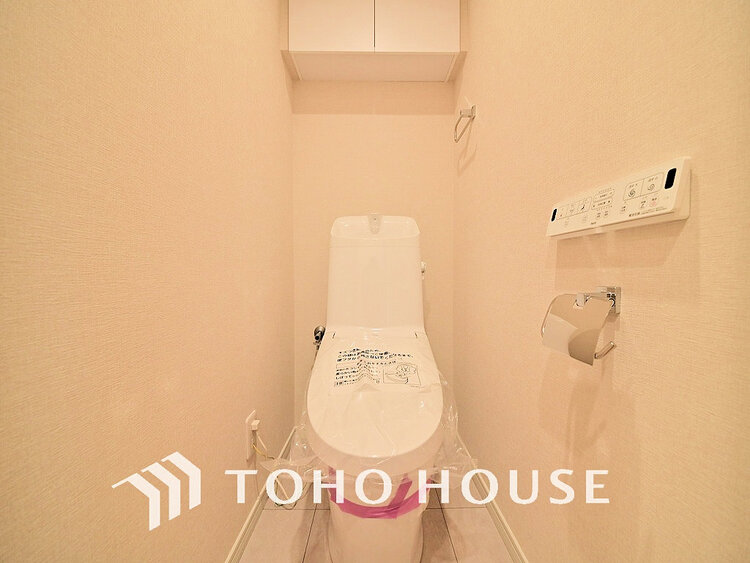 トイレ トイレには快適な温水洗浄便座付