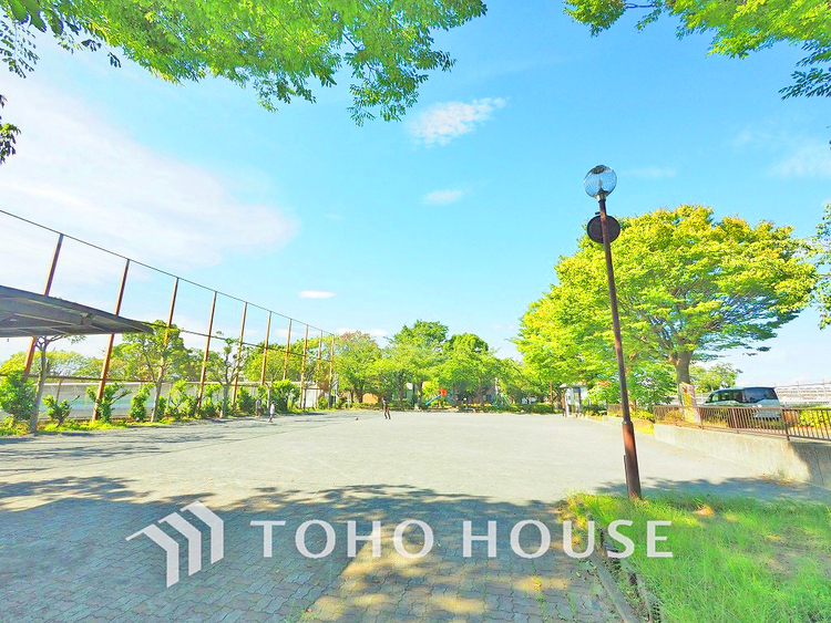 周辺 東伸ふれあい公園　距離80m