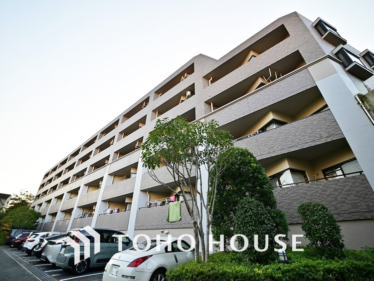 外観 〜全居室6帖以上のゆとりある3LDK住戸〜充実設備のリフォーム済み〜