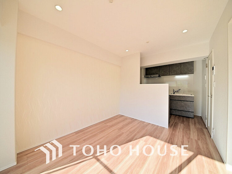 内装 広がりのある住空間、家族が集まるリビング・ダイニング