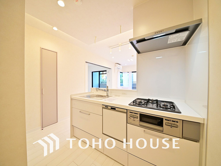 キッチン デザインと機能性を兼ね備えたシステムキッチン