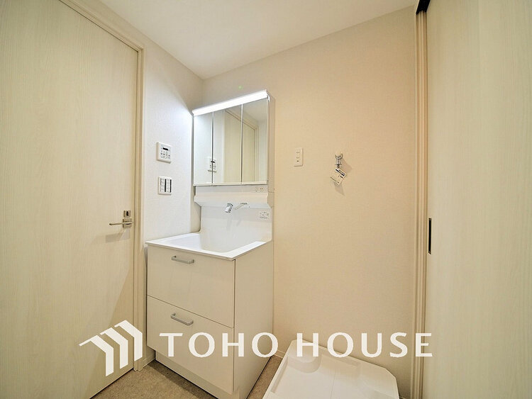 洗面 清潔感のある脱衣場