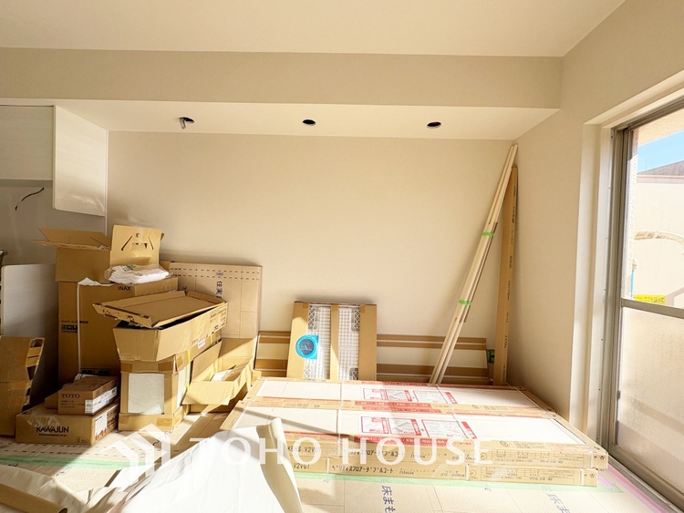 内装 ◆家族◆家で家族と過ごす時間は限られている。帰りを待つ家族の元へと急ぐときの弾む思い。そんな思いを引き立てる邸宅。