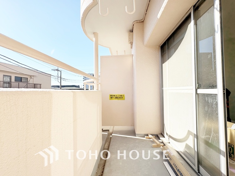 バルコニー 時間をかけて作り上げるそんな空間を君と共有したい。僕たちの空間は唯一無二の物だから。