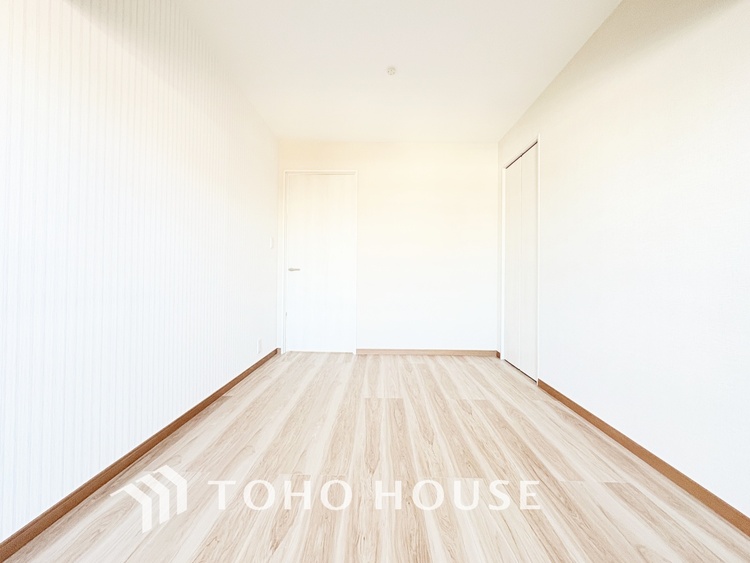 内装 ◆陽光◆が差し込む。この開放的な空間に家族の笑顔が集う。家族が一緒に過ごす空間は明るく、そして居心地よく。