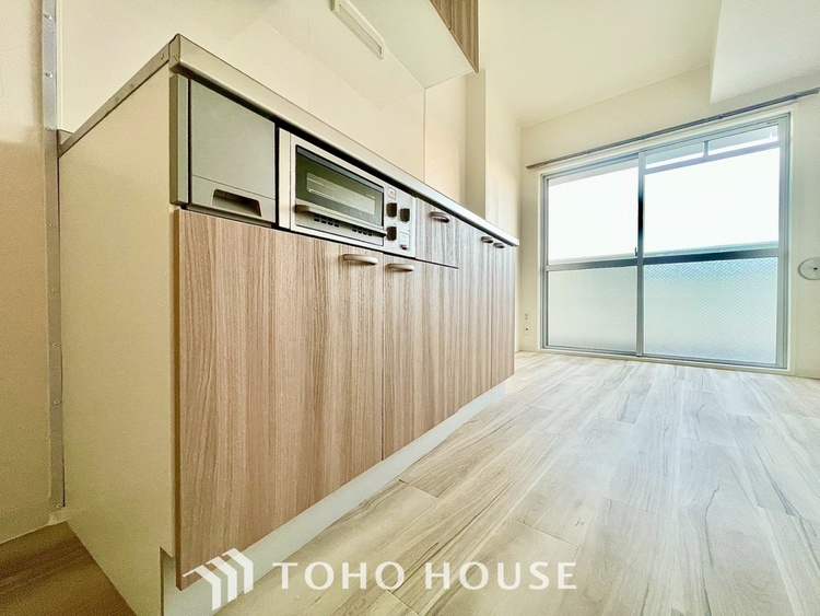 キッチン 【KITCHEN】◆家族のおはよう◆の声を笑顔で迎えてあげられるシステムキッチン。朝ごはんが楽しみでちょっと早起きしたくなるんです。