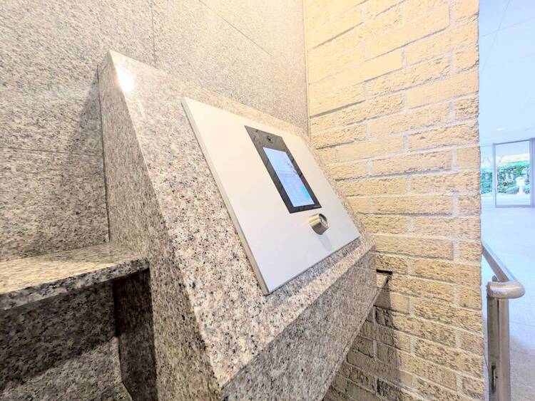 その他 誰が来てもわかる様にモニター付きインターホンを設置。