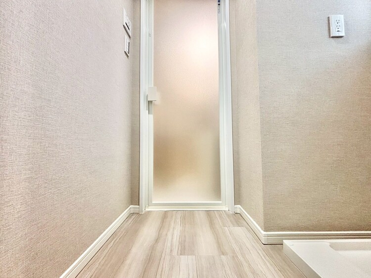 その他 十分な広さの脱衣所。