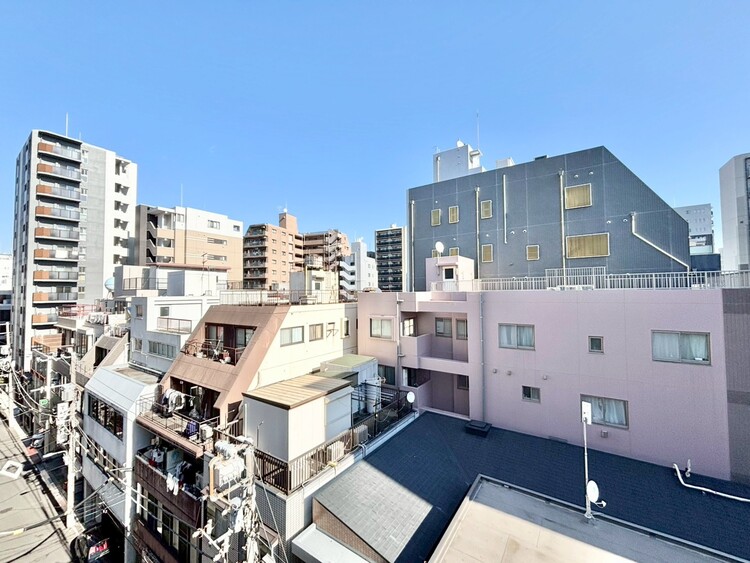 その他 眺望や窓からの景色が良いと、家で過ごす時間も快適です。