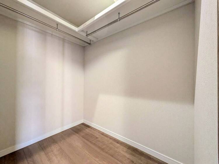 その他 収納スペースが付いていて、お部屋を広く使っていただけます。