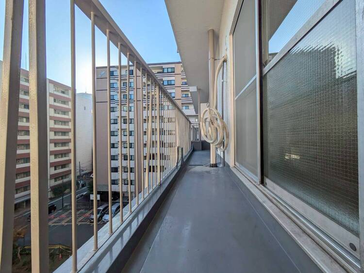 その他 朝の澄んだ空気や、夕方に吹く清々しい風を感じられるバルコニー。