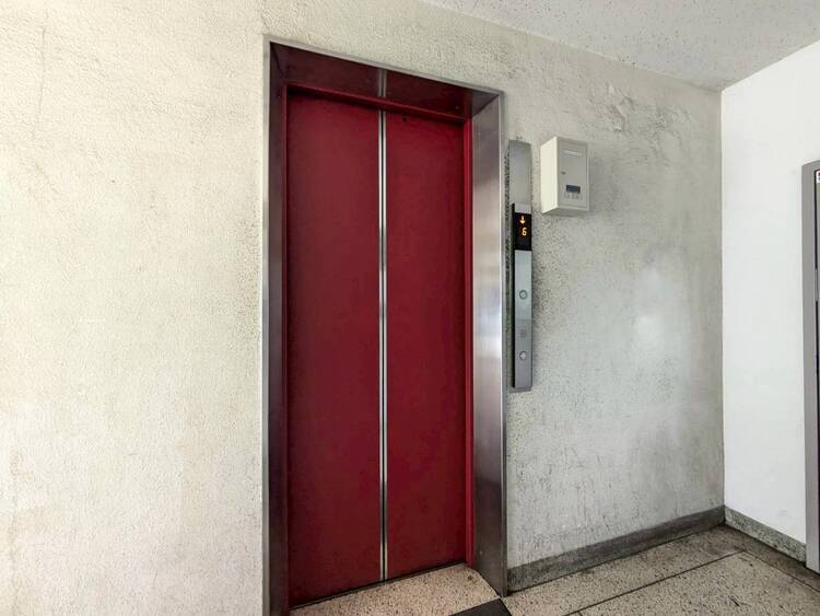 その他 エレベーター完備のため荷物が多くなっても安心。