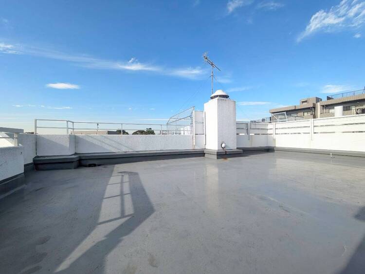 その他 朝の澄んだ空気や、夕方に吹く清々しい風を感じられるバルコニー。