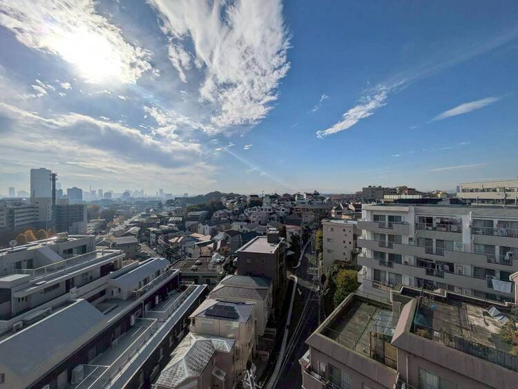 その他 眺望や窓からの景色が良いと、家で過ごす時間も快適です。