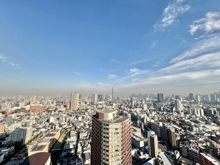 バルコニー 陽当たり・通風・開放感に恵まれた環境です。