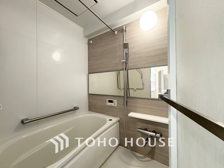 風呂 【BATHROOM】◆プライベートな空間◆simpleだからrelaxできるんです。こころもからだもキレイさっぱり。