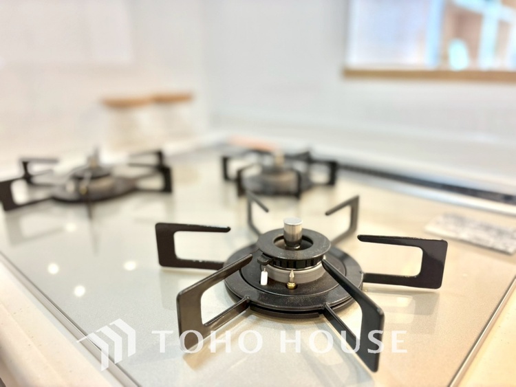 キッチン 【KITCHEN】◆家族のおはよう◆の声を笑顔で迎えてあげられるシステムキッチン。朝ごはんが楽しみでちょっと早起きしたくなるんです。