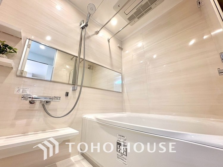 風呂 【BATHROOM】◆プライベートな空間◆simpleだからrelaxできるんです。こころもからだもキレイさっぱり。