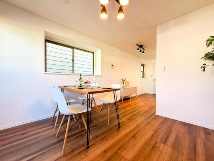 居間 家の良し悪しだけではなく周辺環境も重要なポイントとなります！ご案内時に周辺環境もご案内いたします！