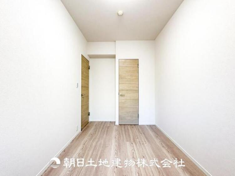 内装 趣味・感性で個性的に飾って頂けるようシンプルに仕上げてあります。