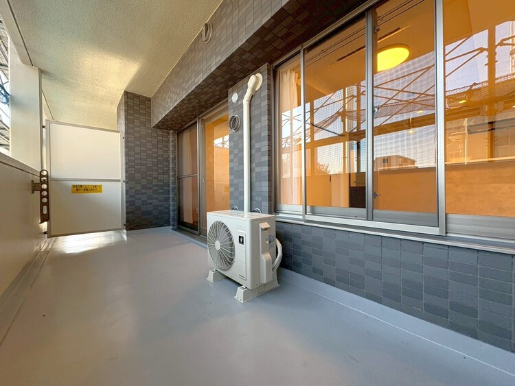 バルコニー 暮らしの中で、光と風を演出してくれるバルコニー。