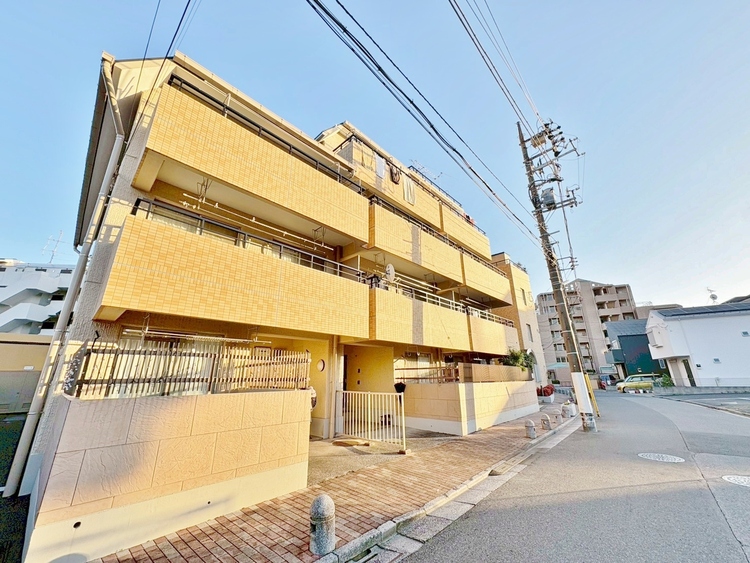 外観 ライフプランニングからローンまで、一貫してご説明させていただきます。お気軽にお問い合わせくださいませ。