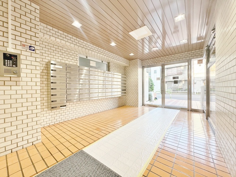 エントランス エントランスは、毎日の行き帰りで使う大事な空間です。