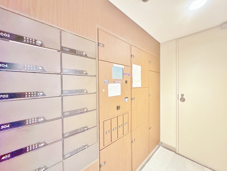 設備 留守時に便利な宅配ボックスを完備。