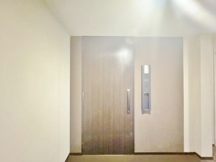 玄関 玄関を開ければ、そこは安らぎのご自宅。