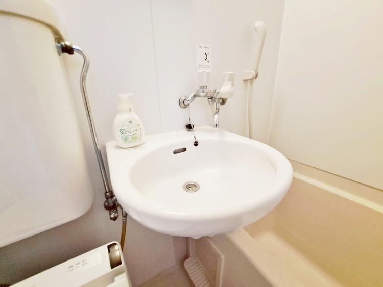 洗面 何かと物が増える場所だからこそ、スッキリと見映えの良い空間に。