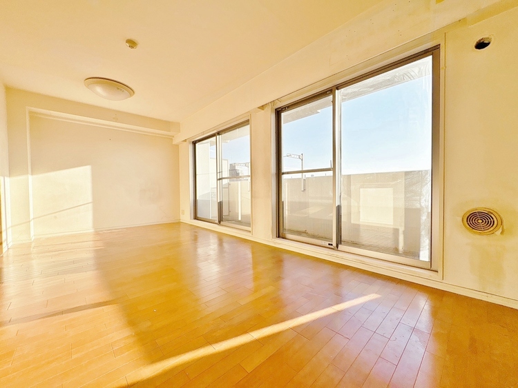 居間 豊かな居住性と、安心感を満たすクオリティが見事に調和した住空間。