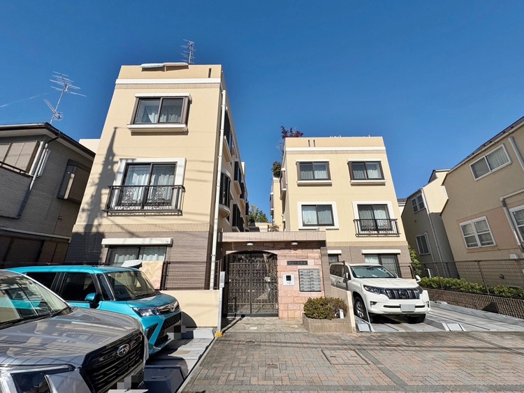 外観 現地に足をお運びいただいた際には、周辺散策などをお勧めいたします。