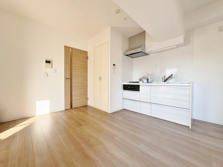 居間 快適に過ごす毎日を求めて、暮らしの中でご自身の「マイホーム」に創り上げてください。