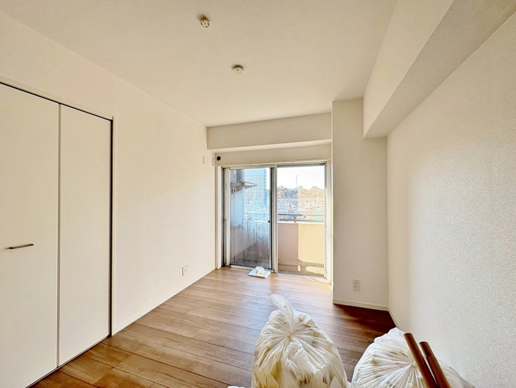 寝室 書斎にするなり、寝室するなりこの１室をどうアレンジするかを想像するだけで夢が膨らみますね。